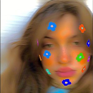 Meet your Posher, Lanorah